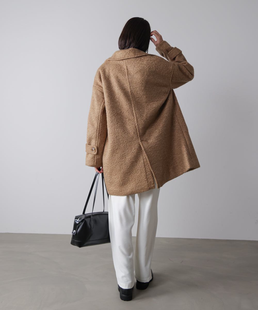 ブークレツィードコート