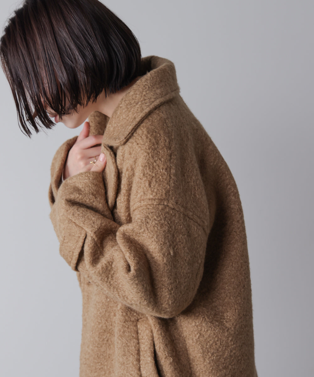 ブークレツィードコート