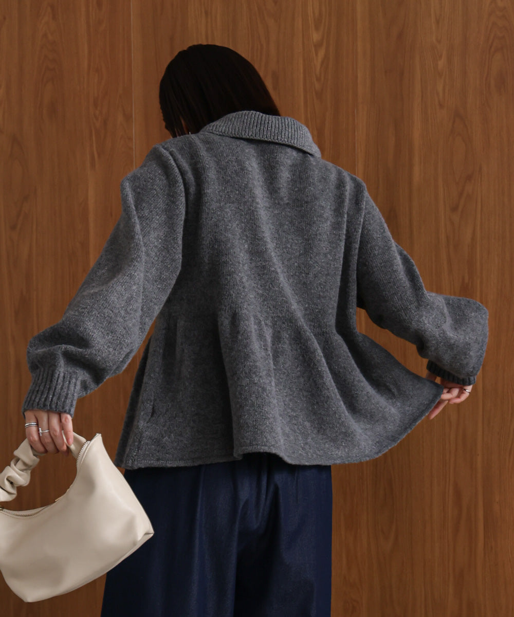 【WEB限定】襟付きペプラムニット