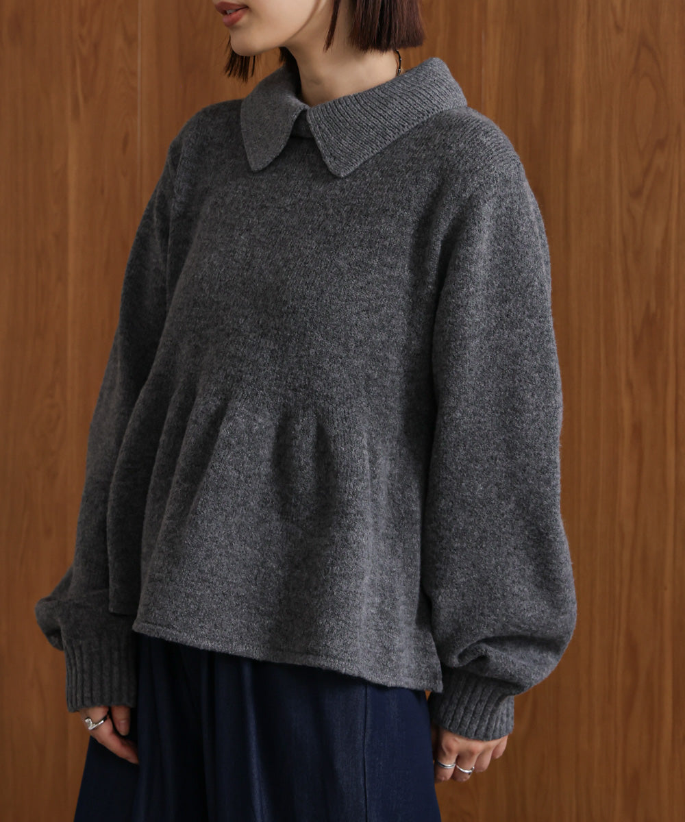 【WEB限定】襟付きペプラムニット
