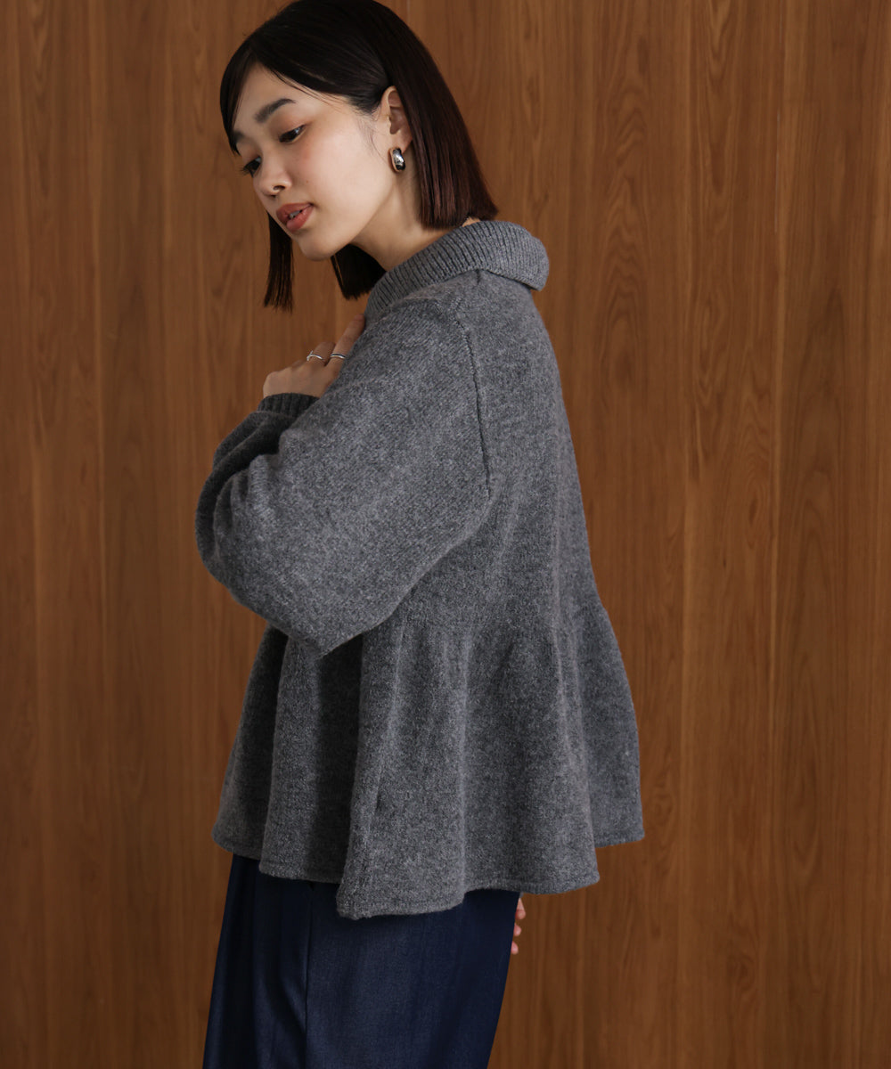 【WEB限定】襟付きペプラムニット