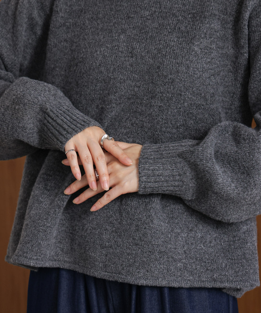 【WEB限定】襟付きペプラムニット