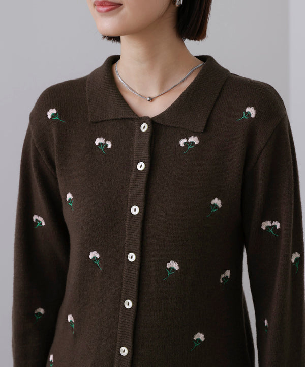 【WEB限定】フラワー刺繍襟付きカーディガン