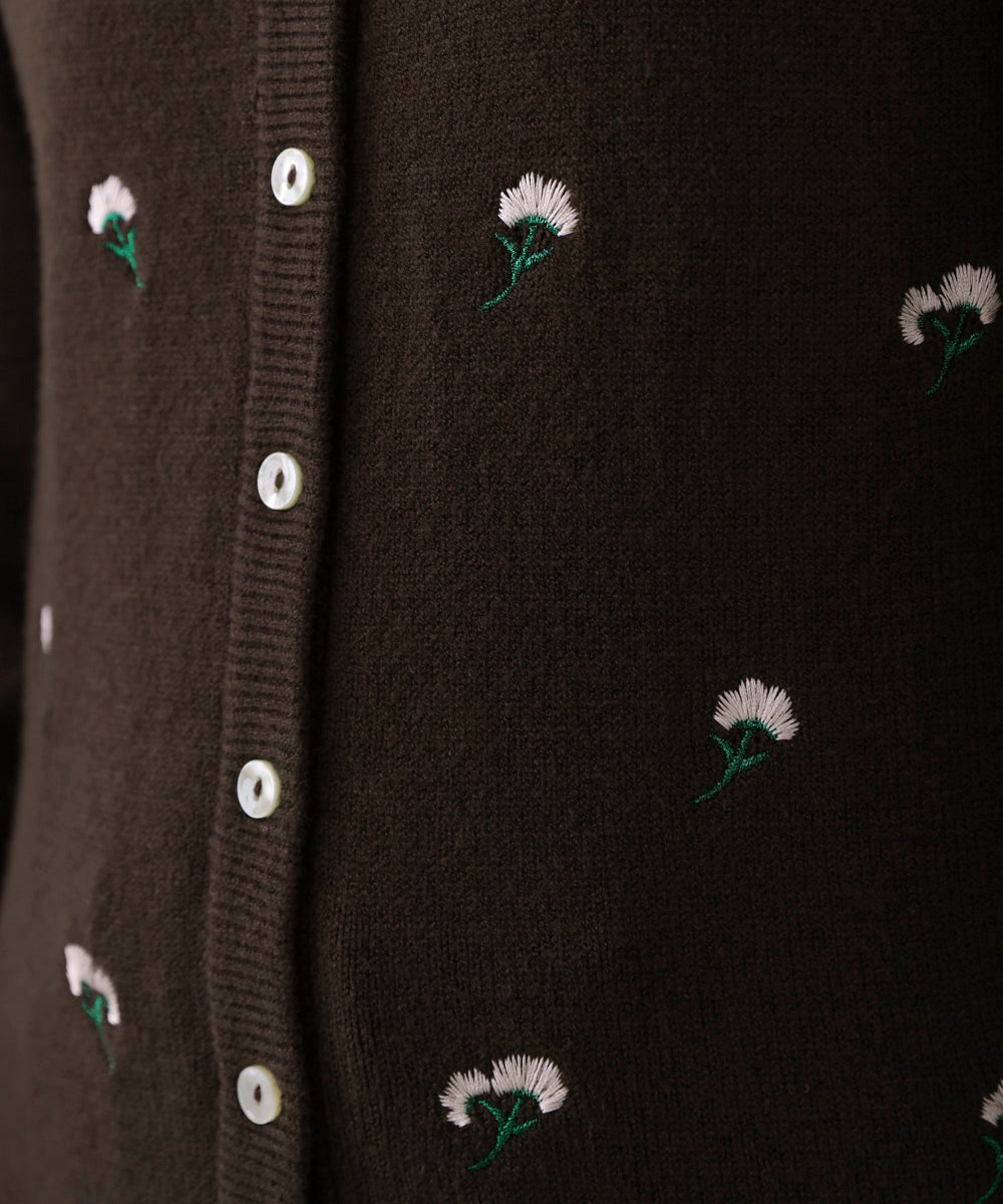 【WEB限定】フラワー刺繍襟付きカーディガン