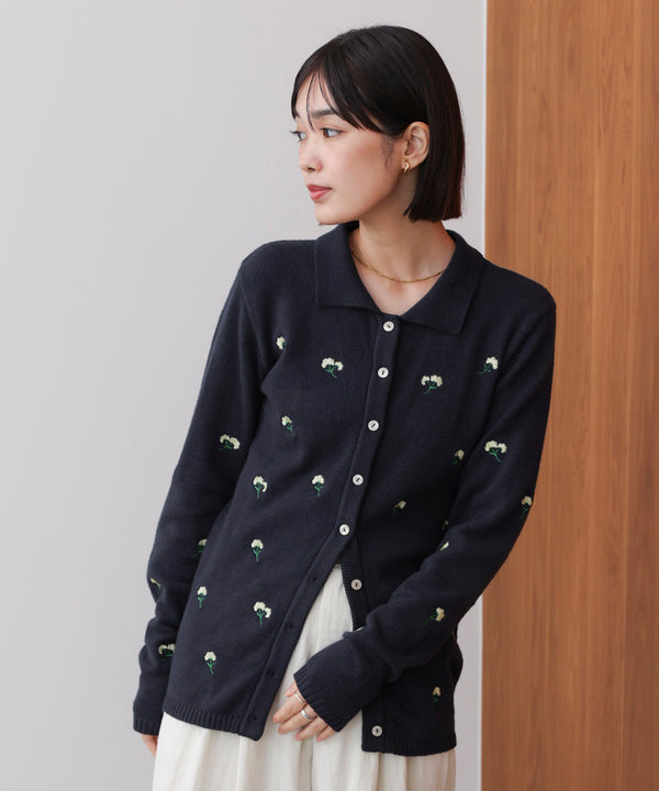 【WEB限定】フラワー刺繍襟付きカーディガン