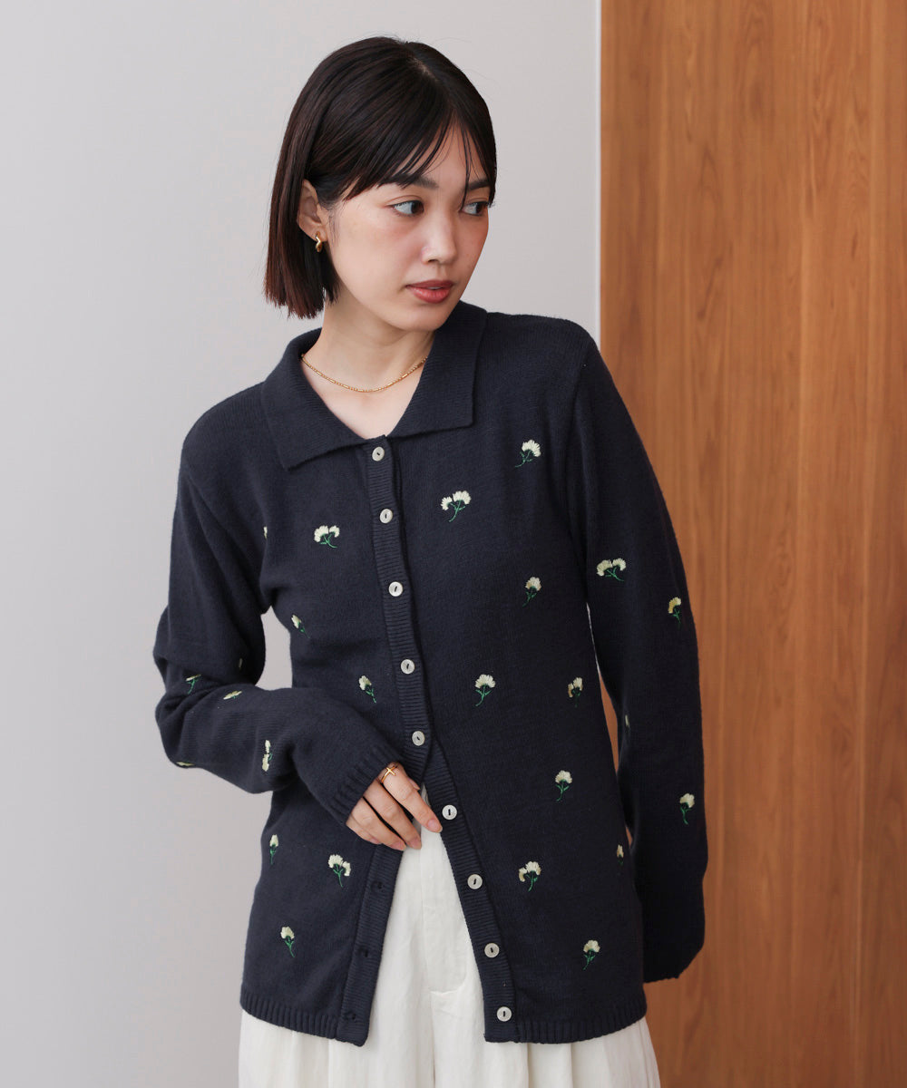 【WEB限定】フラワー刺繍襟付きカーディガン