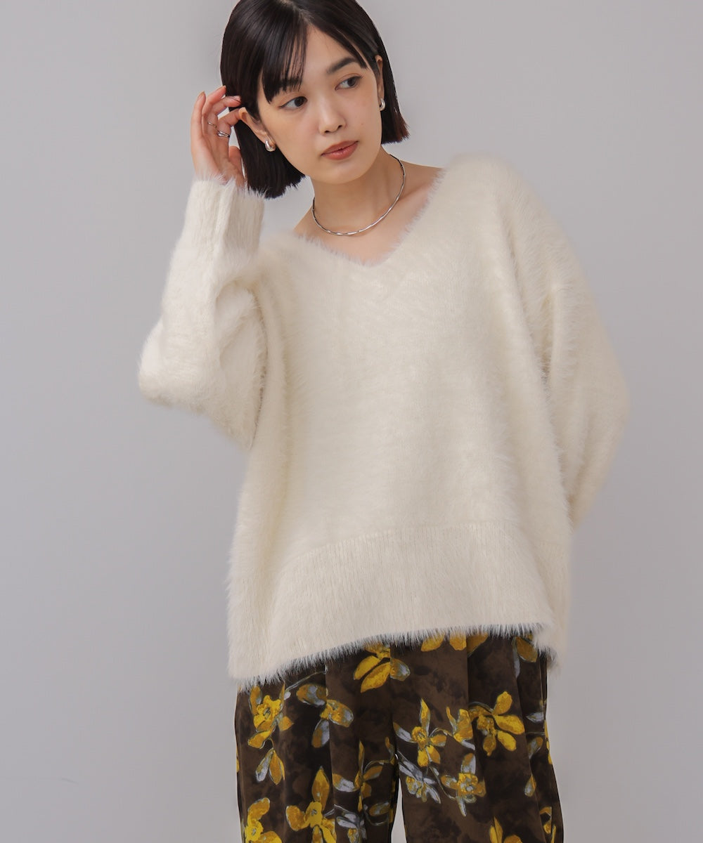 バルキーフェザーVニット