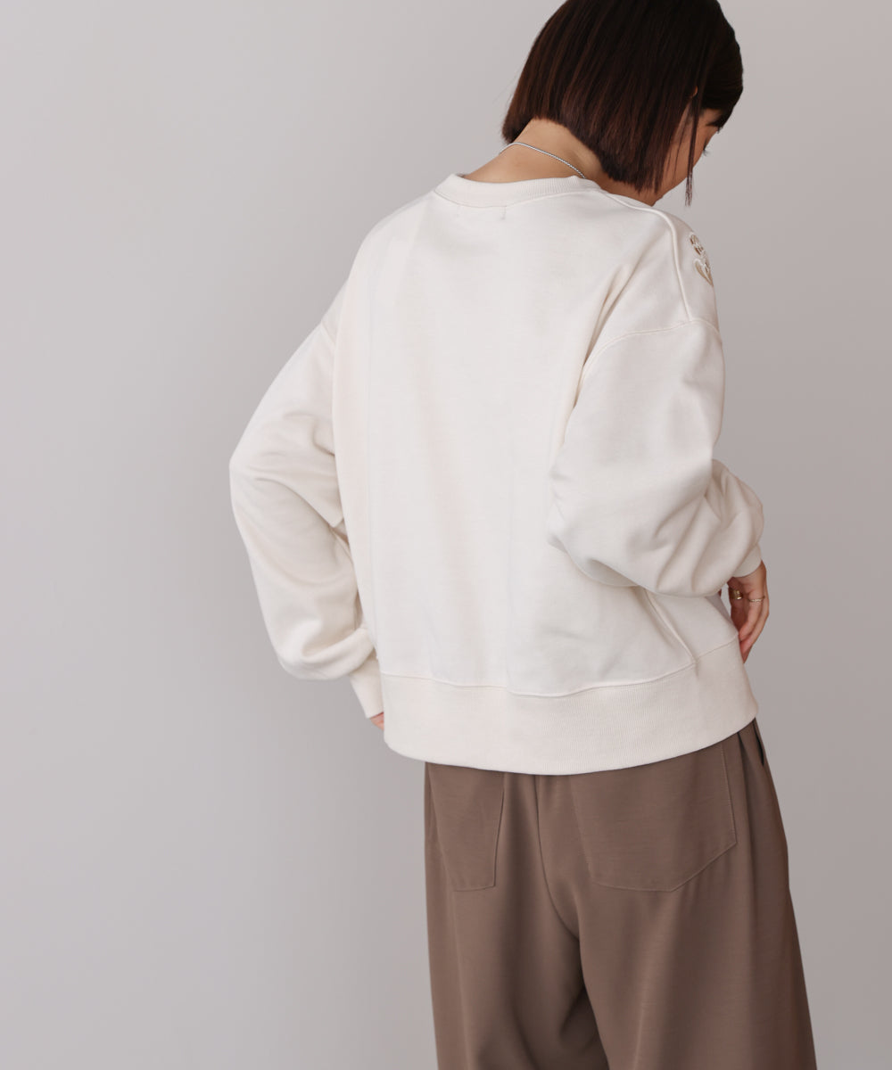 フラワーカットワークプルオーバー