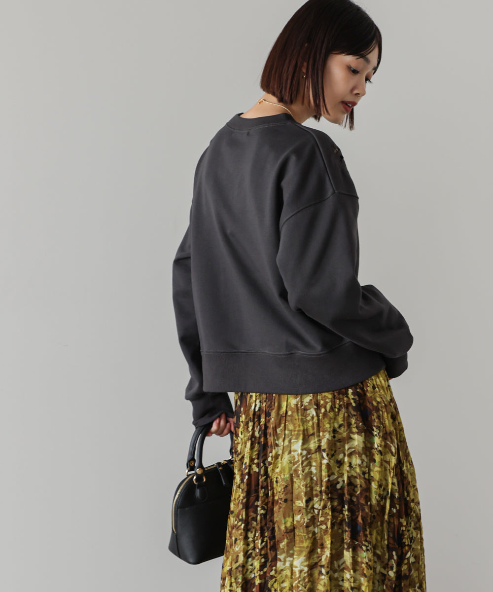 フラワーカットワークプルオーバー