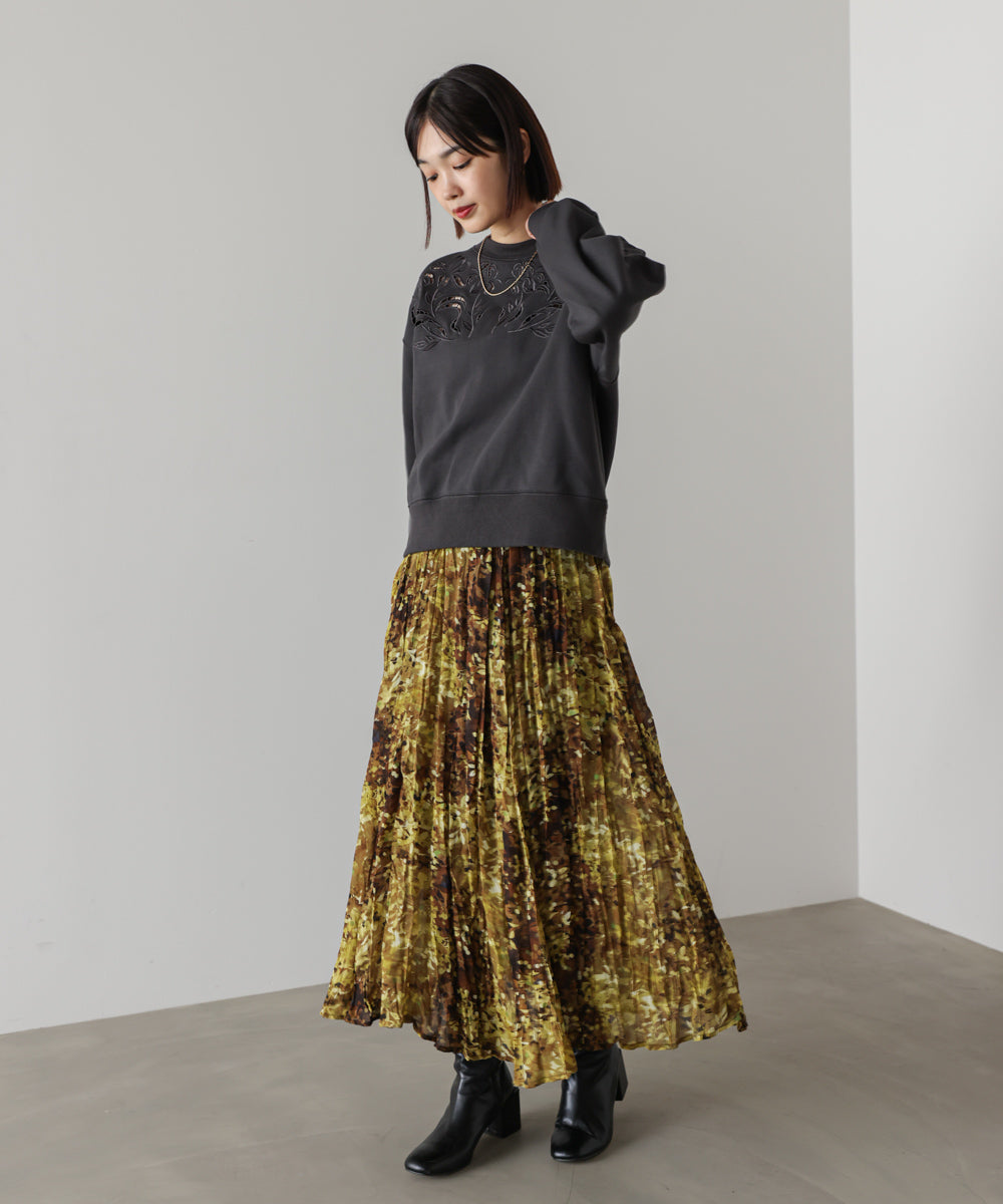 フラワーカットワークプルオーバー