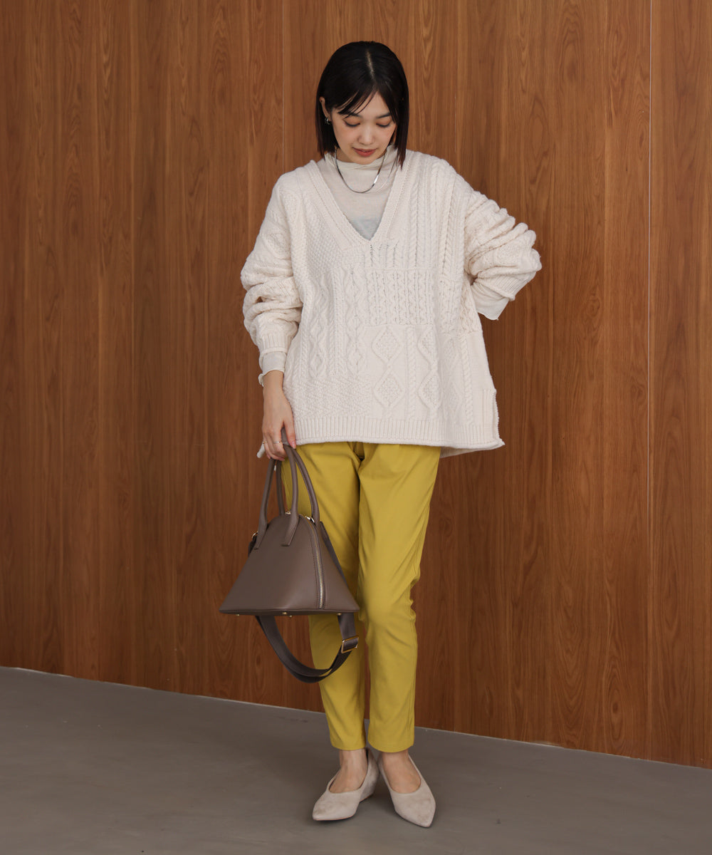 【WEB限定】ケーブルVニットセーター