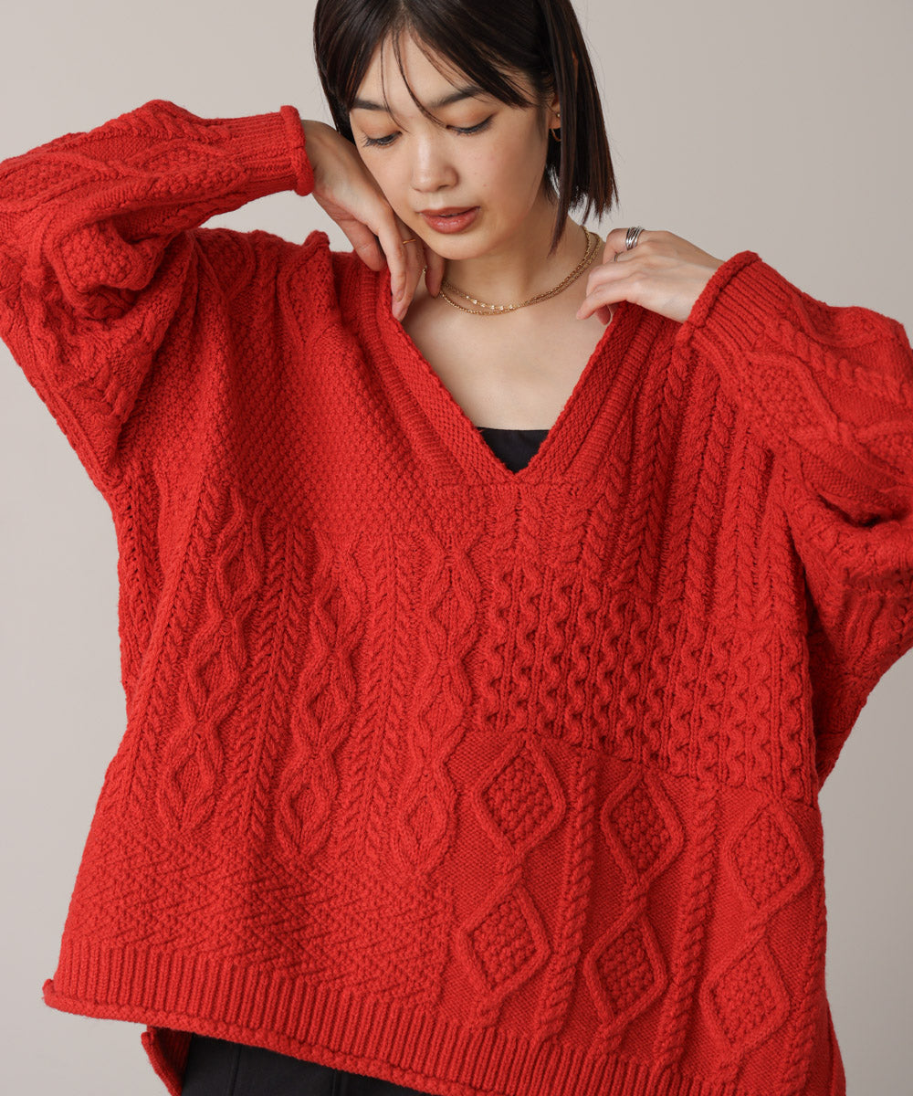【WEB限定】ケーブルVニットセーター