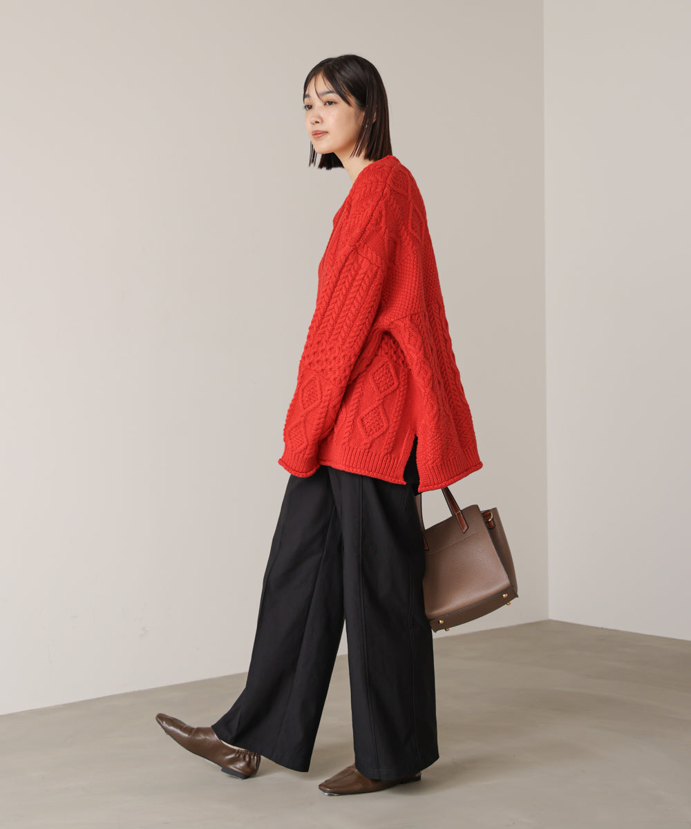 【WEB限定】ケーブルVニットセーター