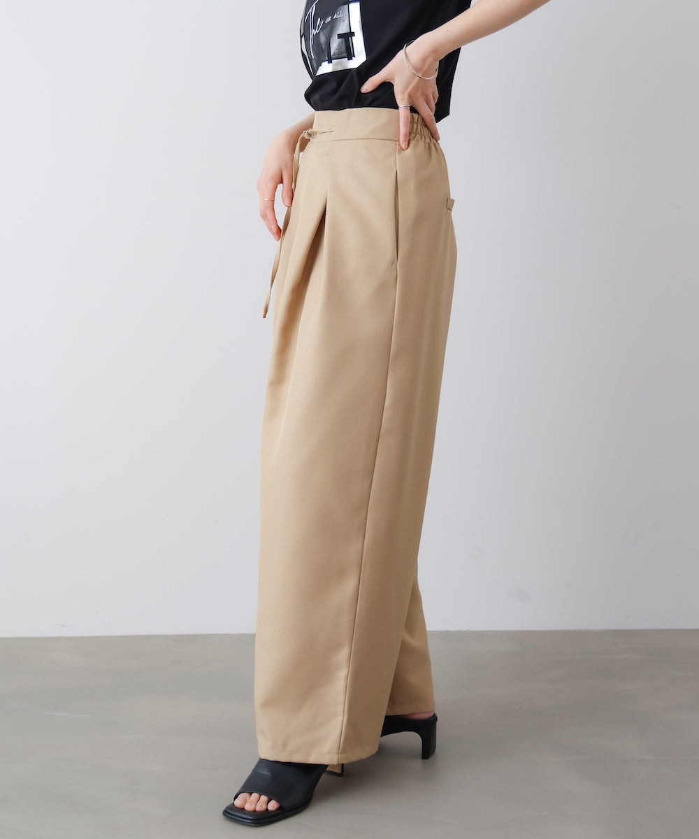 スレンダーベルトワイドパンツ