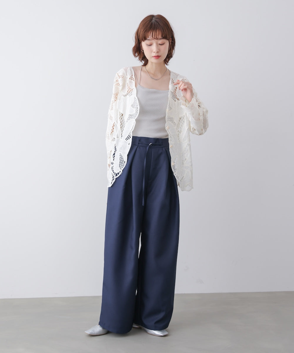 スレンダーベルトワイドパンツ