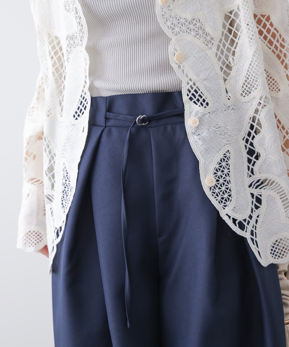 スレンダーベルトワイドパンツ