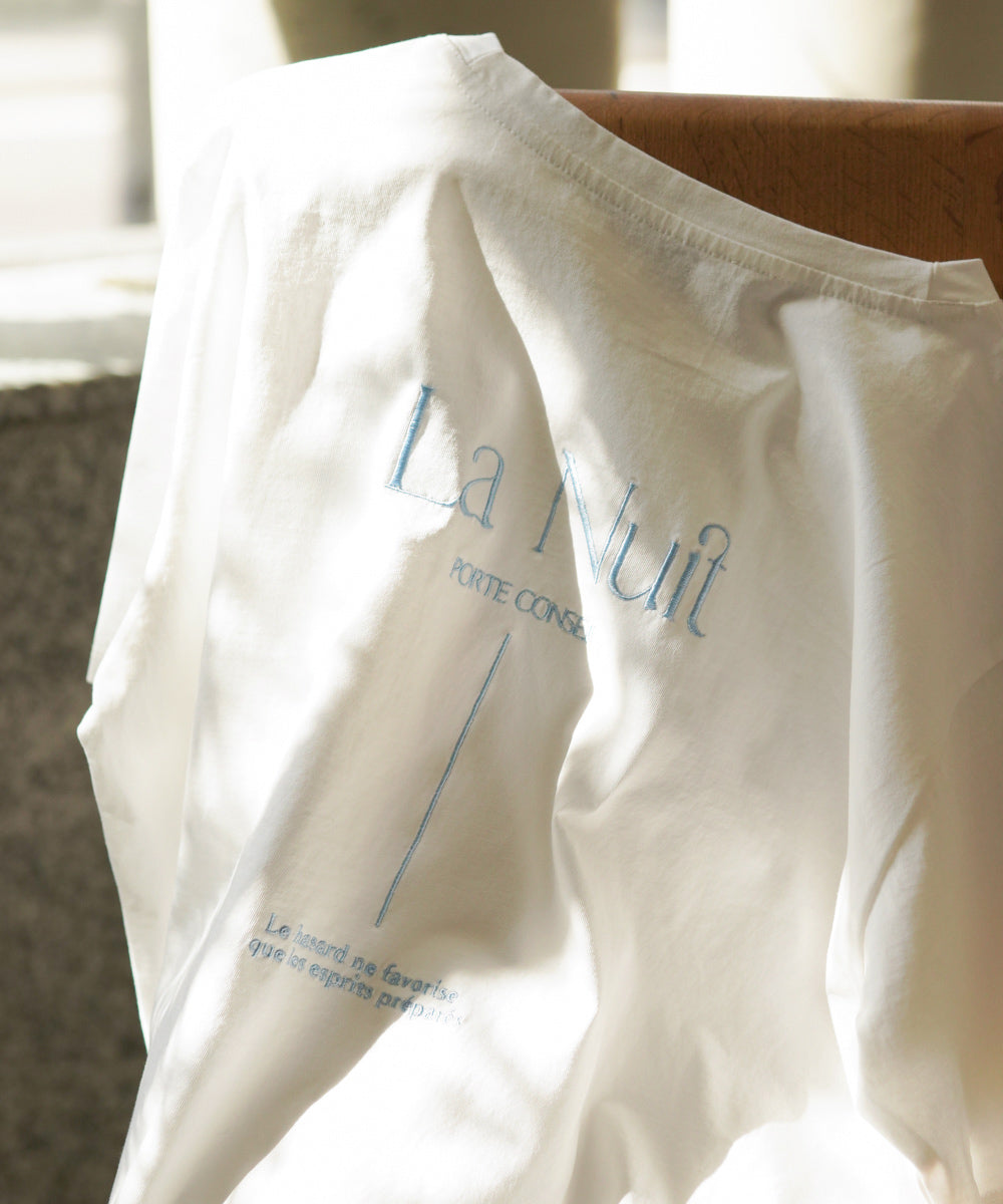 バックロゴ刺繍Tシャツ