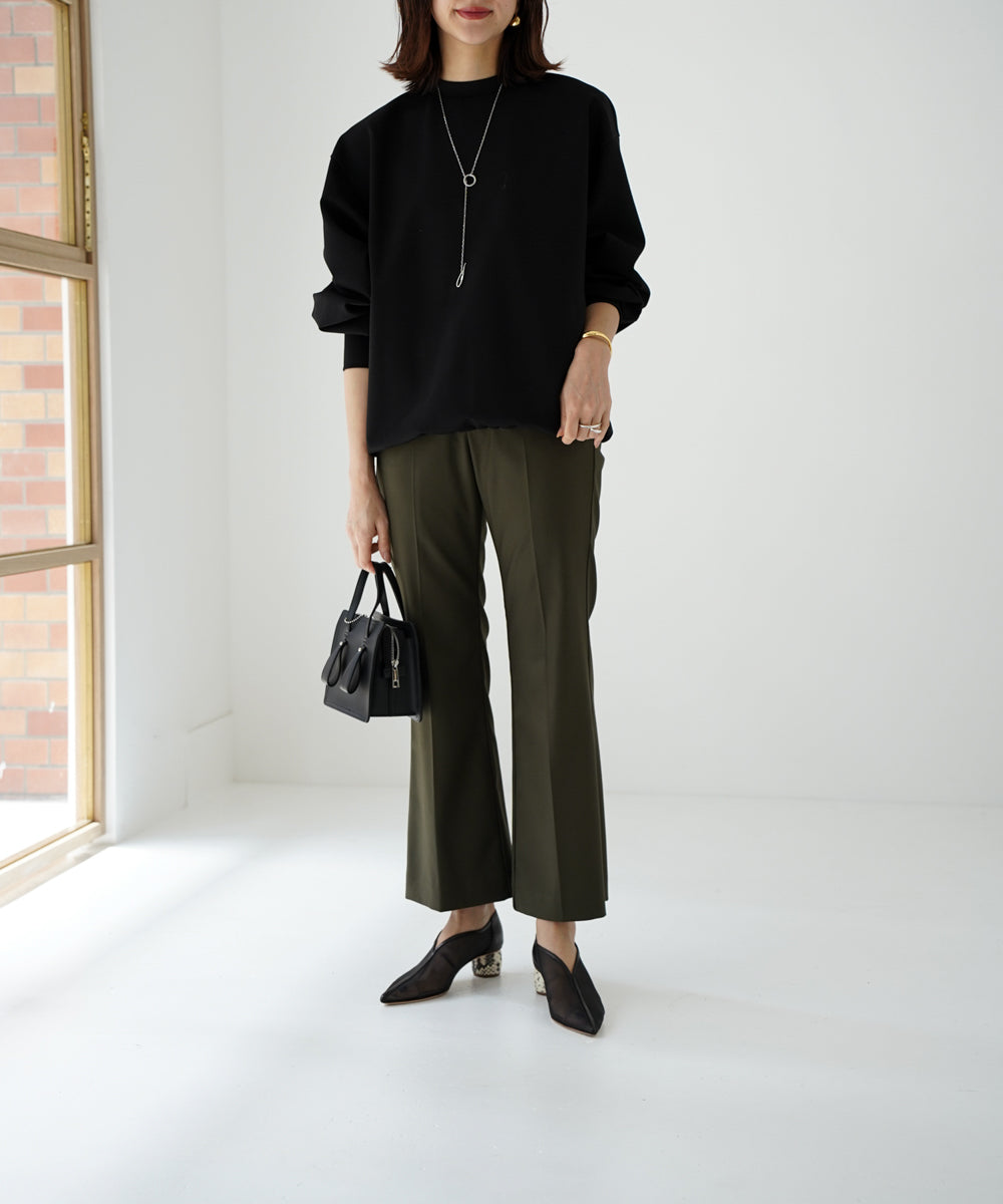 BACK SLIT TROUSER