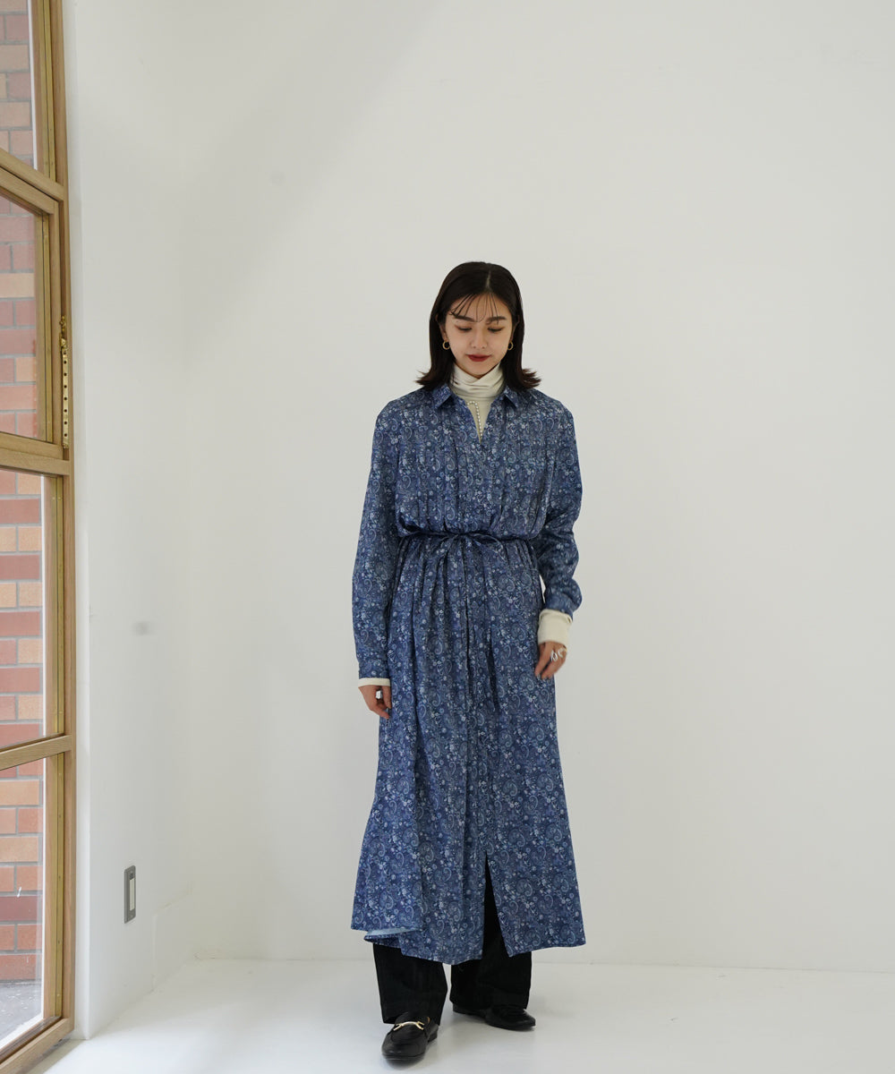 PRINT PLEATED DRESS