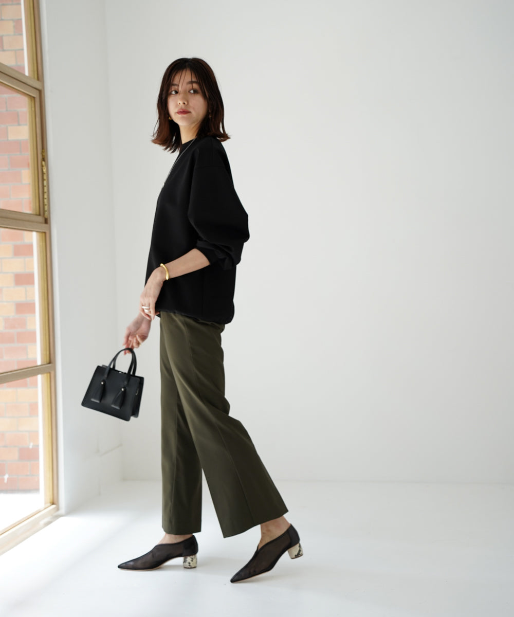 BACK SLIT TROUSER