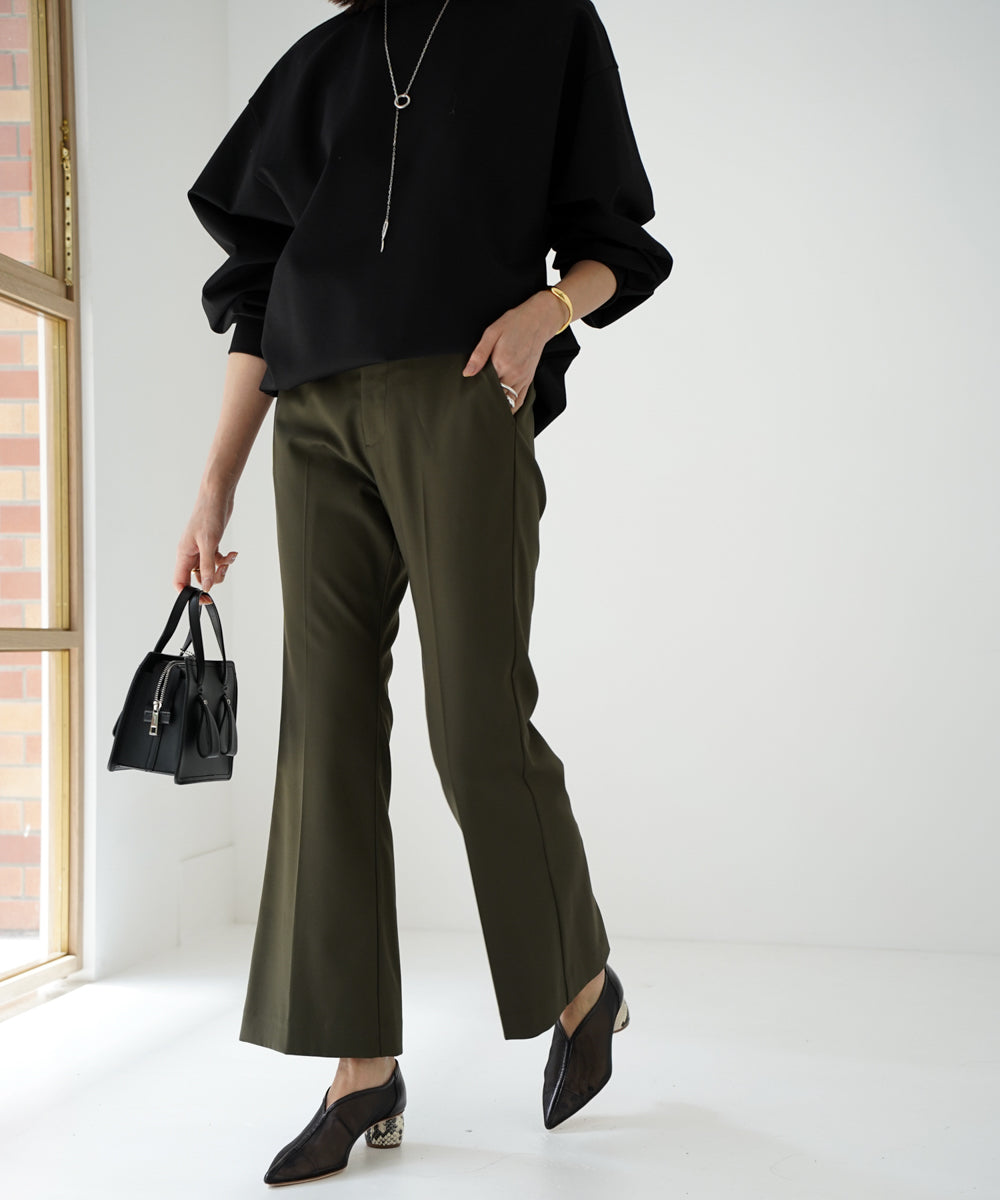 BACK SLIT TROUSER