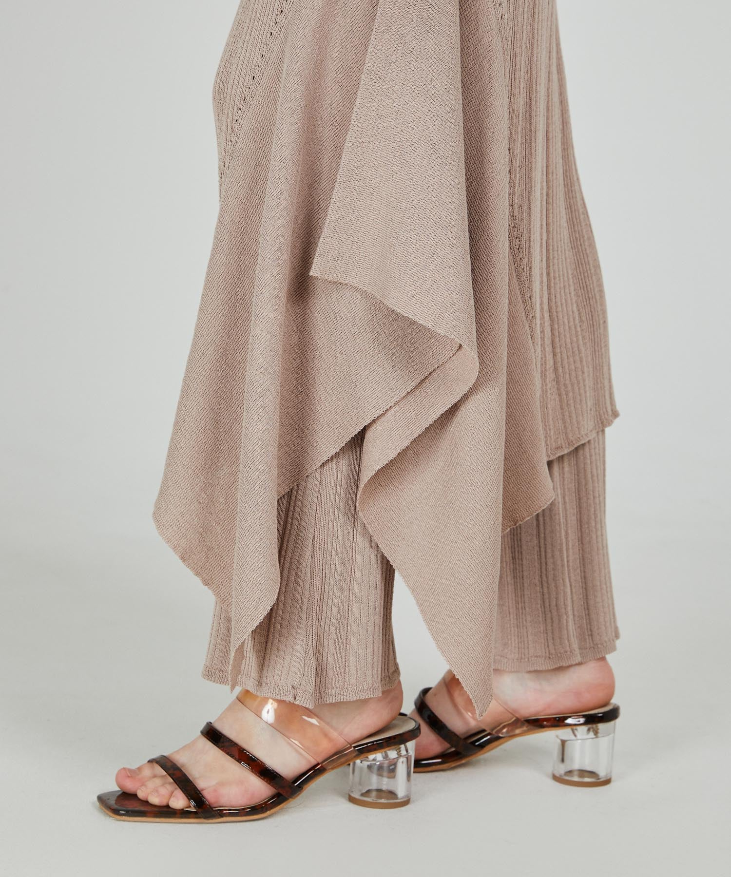 イレジュラーヘム変形リブニットOP