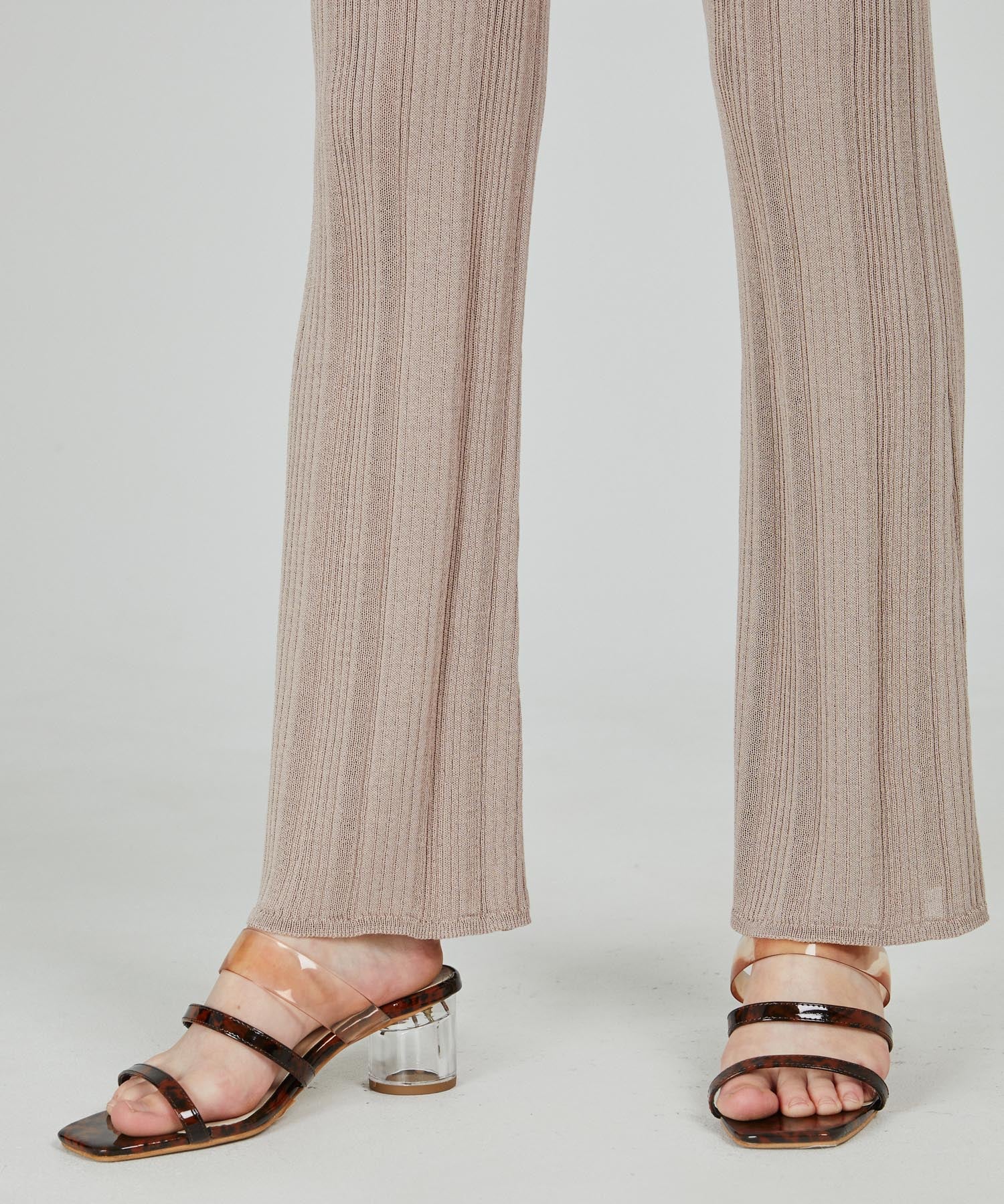 変形リブニットパンツ