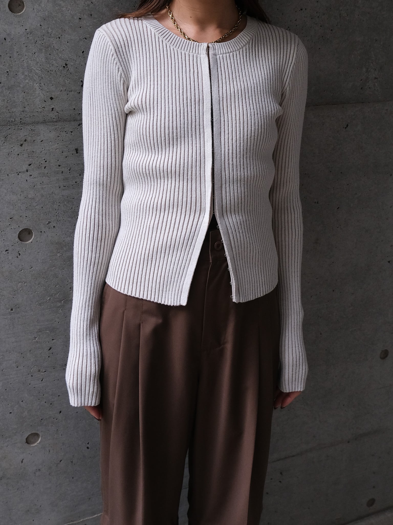 CREW NECK CARDIGAN