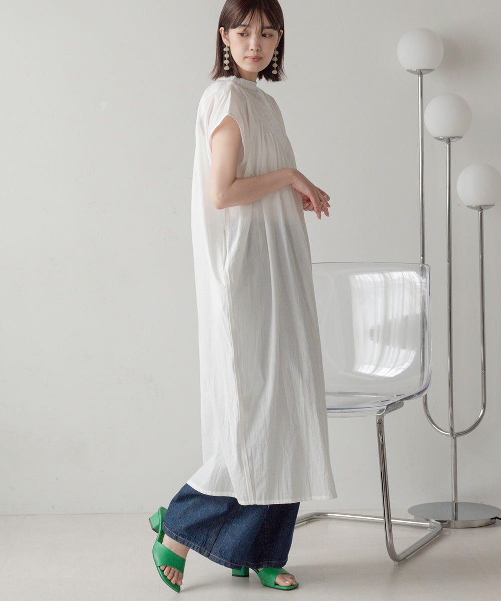 キーネック刺繍ヨークワンピース