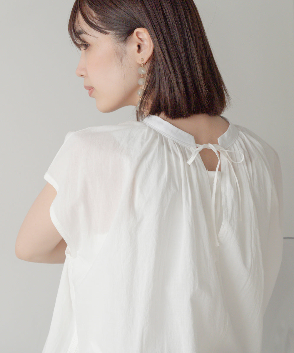 キーネック刺繍ヨークワンピース