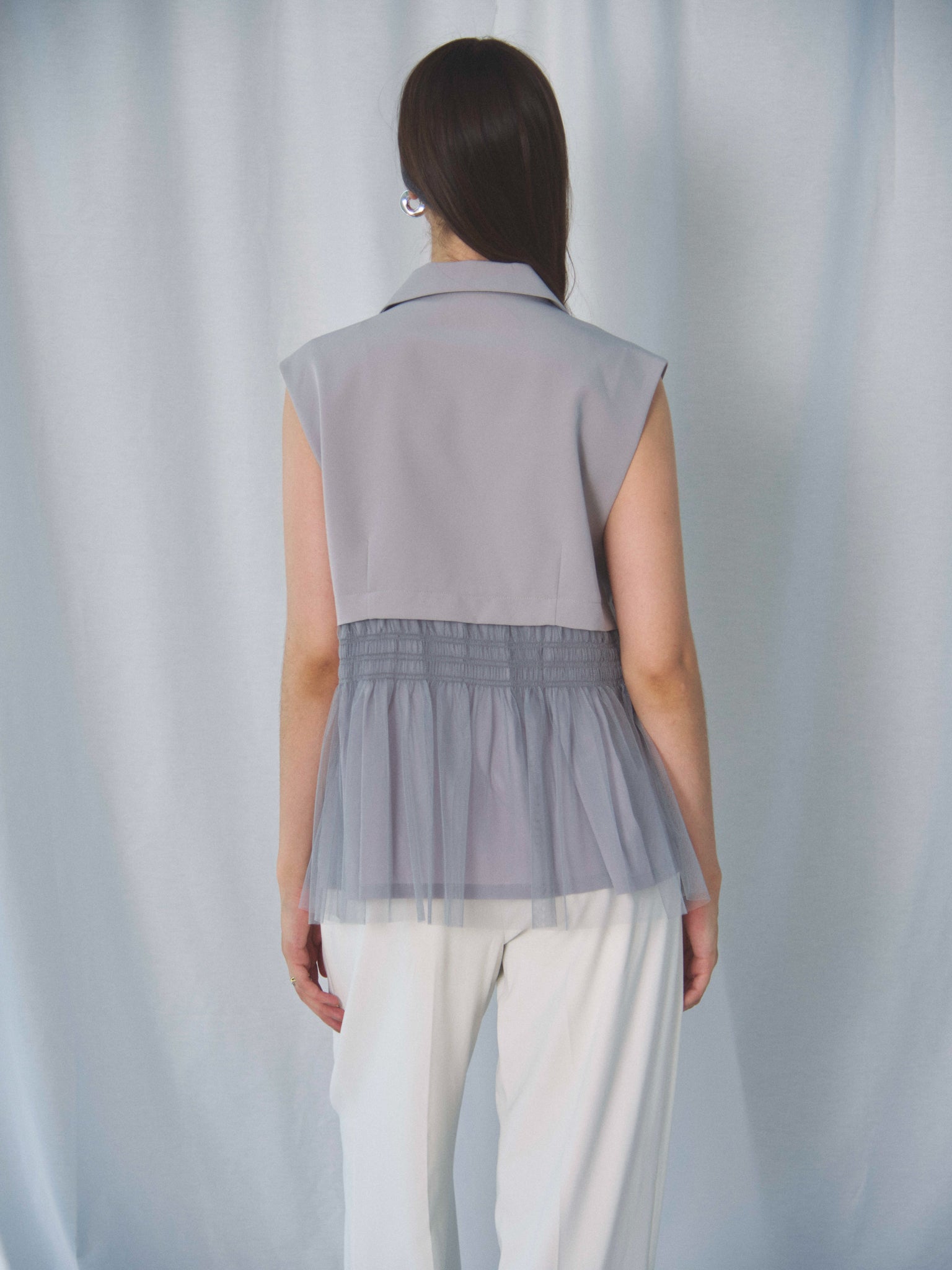 TULLE DOCKING GILET(チュールドッキングジレ)