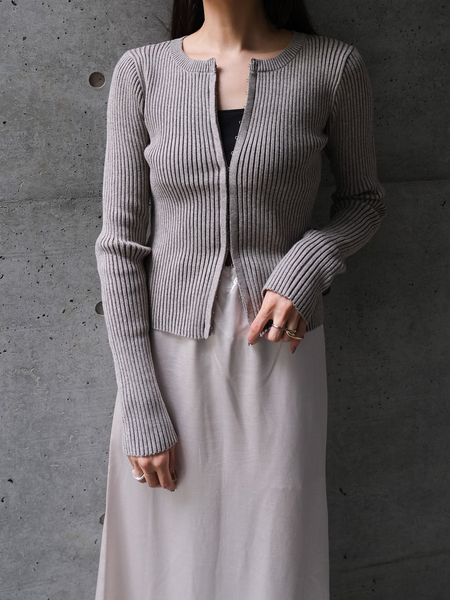CREW NECK CARDIGAN