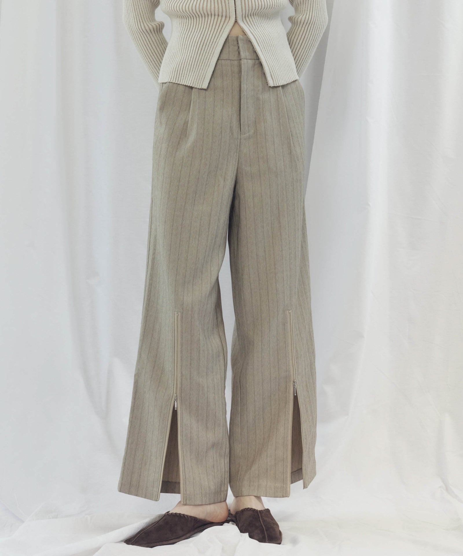 STRIPED ZIP SLIT PANTS(ストライプZIPスリットパンツ)