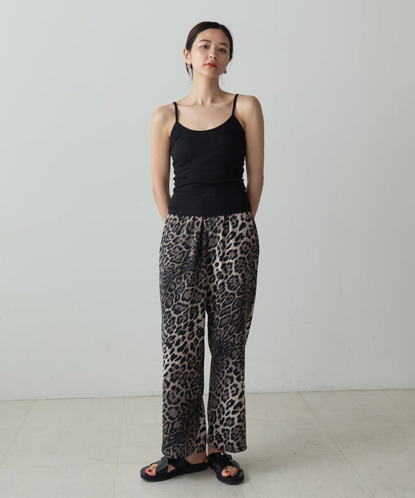 CUT RIB BACK OPEN CAMI WITH CUP(ｶｯﾄﾘﾌﾞｶｯﾌﾟﾂｷﾊﾞｯｸｵｰﾌﾟﾝｷｬﾐ)