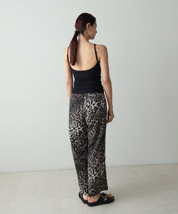 CUT RIB BACK OPEN CAMI WITH CUP(ｶｯﾄﾘﾌﾞｶｯﾌﾟﾂｷﾊﾞｯｸｵｰﾌﾟﾝｷｬﾐ)