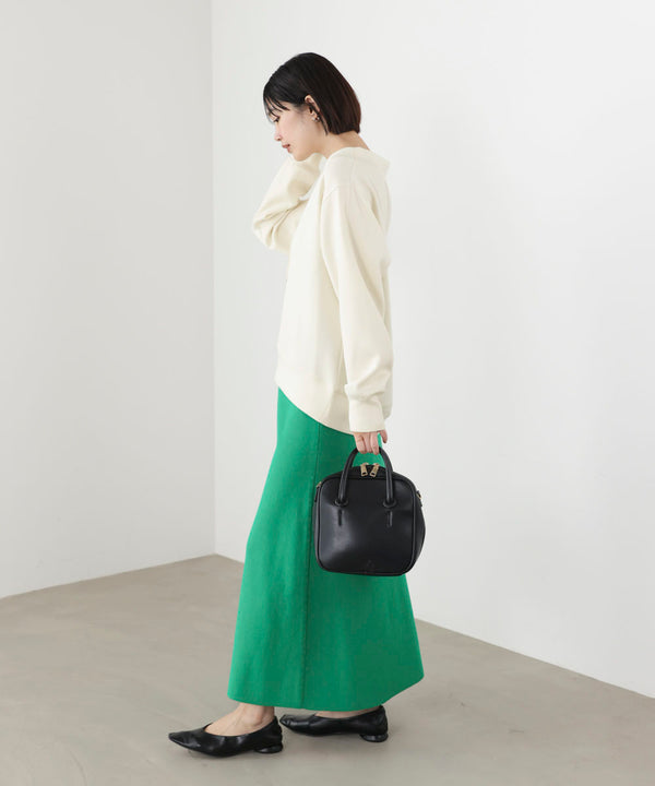 ダンボール抜き衿プルオーバー