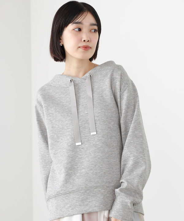 ダンボール抜き衿プルオーバー