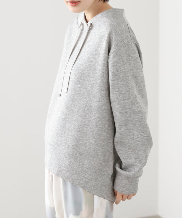 ダンボール抜き衿プルオーバー