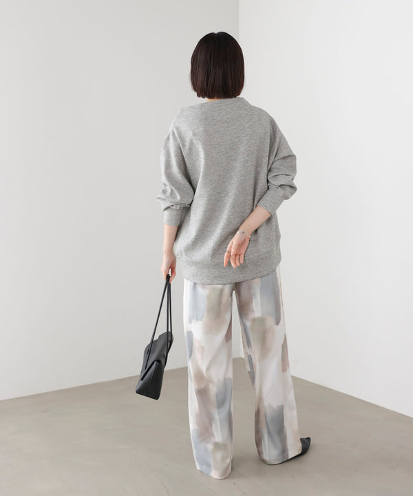 ダンボール抜き衿プルオーバー