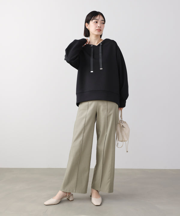 ダンボール抜き衿プルオーバー