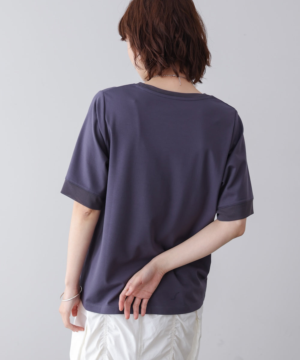 スクエアBOXロゴT-shirt