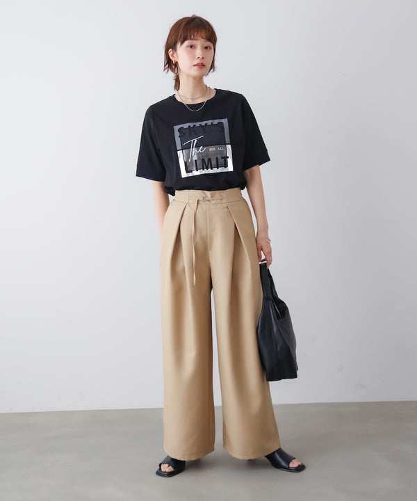 スクエアBOXロゴT-shirt