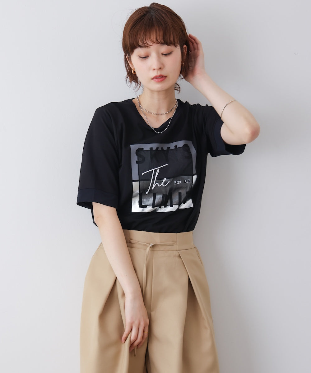 スクエアBOXロゴT-shirt
