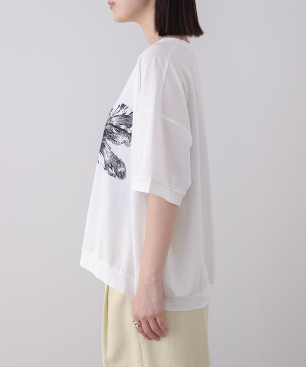 モノトーンフラワーTシャツ