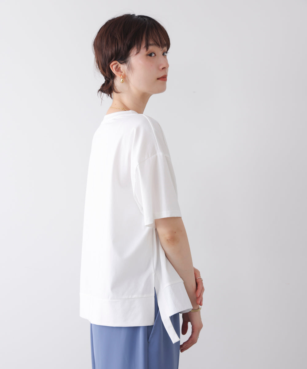 刺繍アンダーファスナーTシャツ