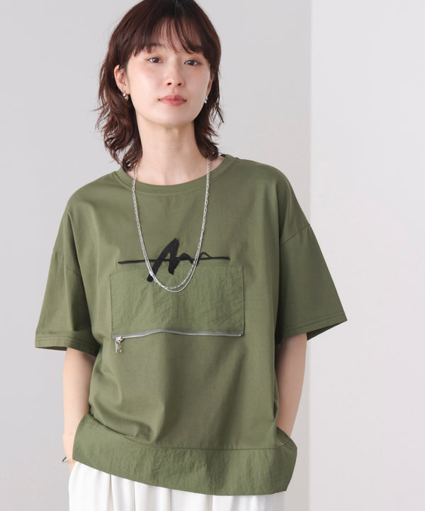刺繍アンダーファスナーTシャツ