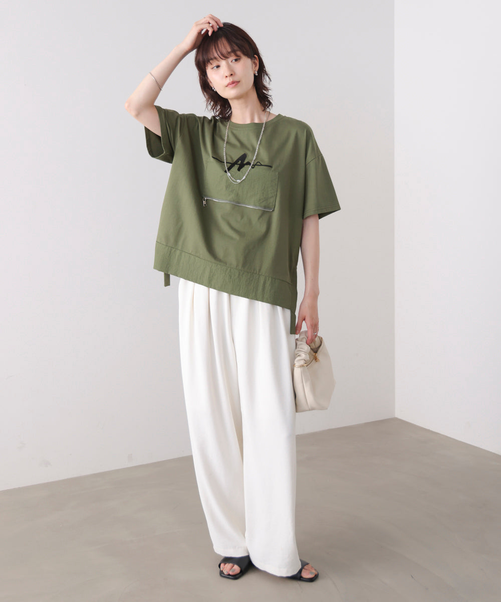 刺繍アンダーファスナーTシャツ