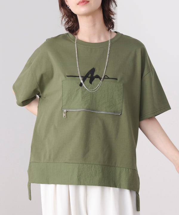 刺繍アンダーファスナーTシャツ