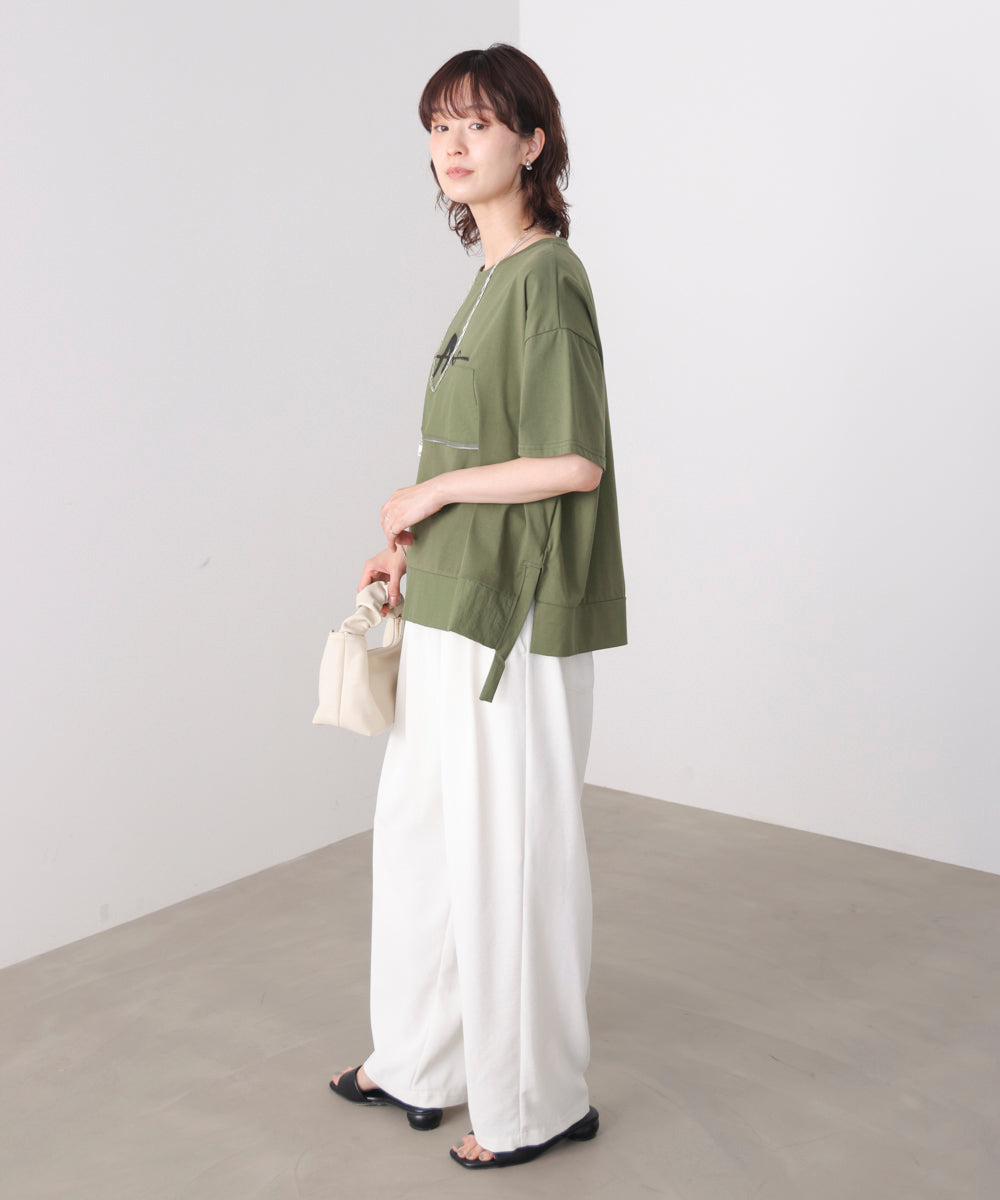 刺繍アンダーファスナーTシャツ