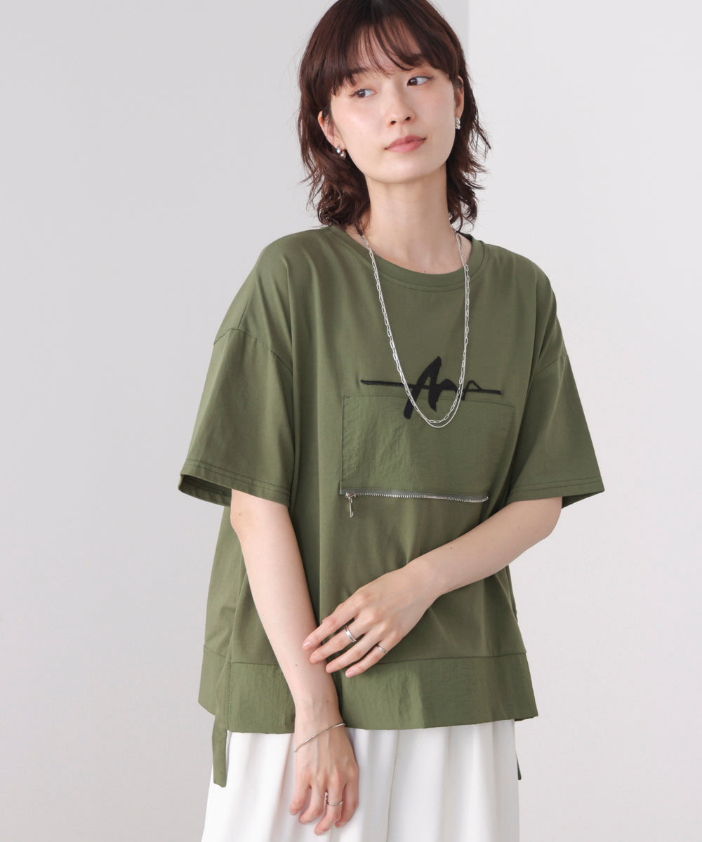 刺繍アンダーファスナーTシャツ